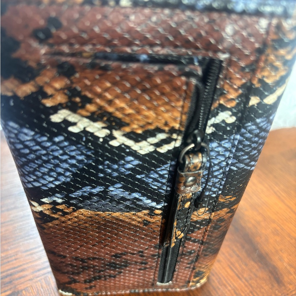 Kenneth Cole Reaction Brown Python Print Bifold W… - image 5